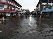 Flooded Kampong Cham by Asienreisender